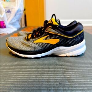 Brooks Launch Pittsburgh Marathon Edition